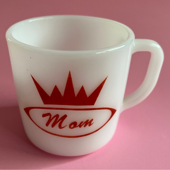 Vintage fireking milk glass mug with Orange Mom logo - vintage sign design - Picture 2 of 5